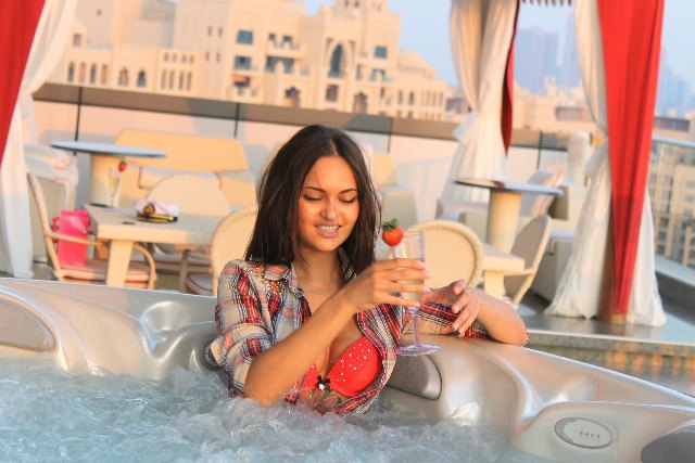    (  Nita Kuzmina Gupta Photo)    ,   /  - 494