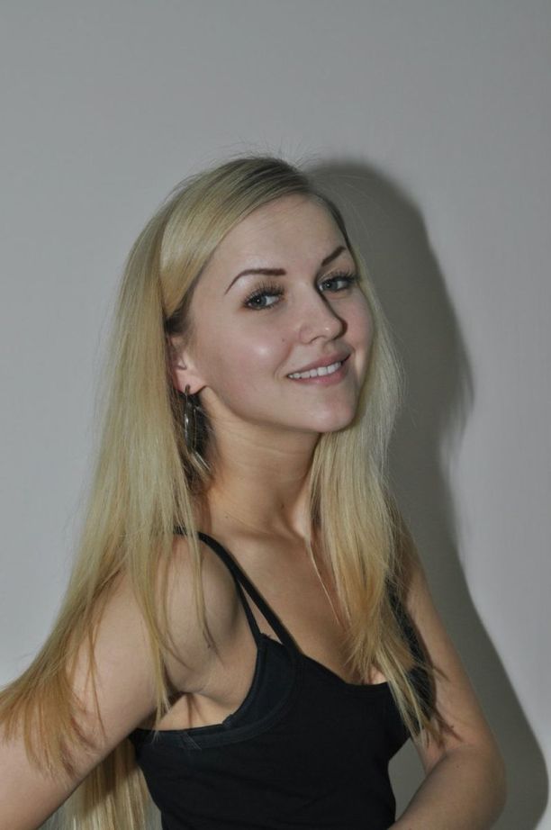   (, Yaxana)  - ,  pole dance /  - 247