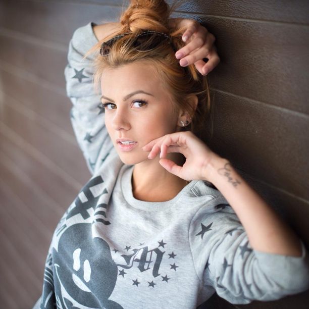    - ,    2017 /  - 211