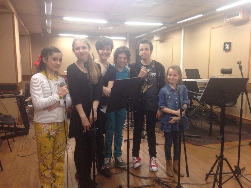    (Ragda Hanieva Photo)  ,  .,  ,    /  - 76