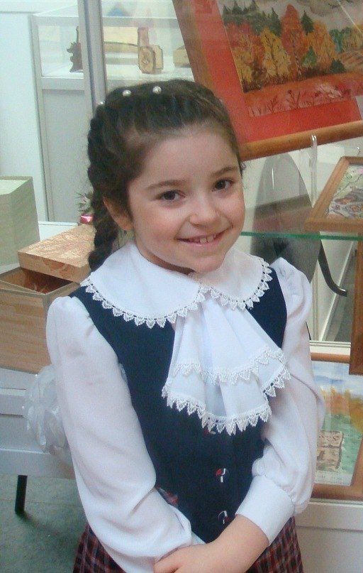    (Ragda Hanieva Photo)  ,  .,  ,    /  - 77