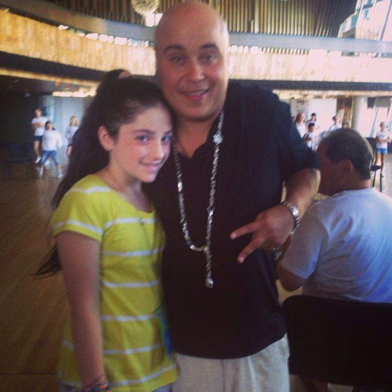    (Ragda Hanieva Photo)  ,  .,  ,    /  - 80