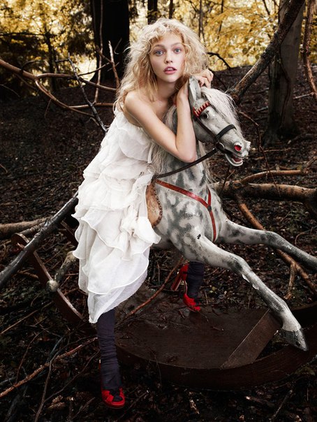    (Sasha Pivovarova Photo)   /  - 56