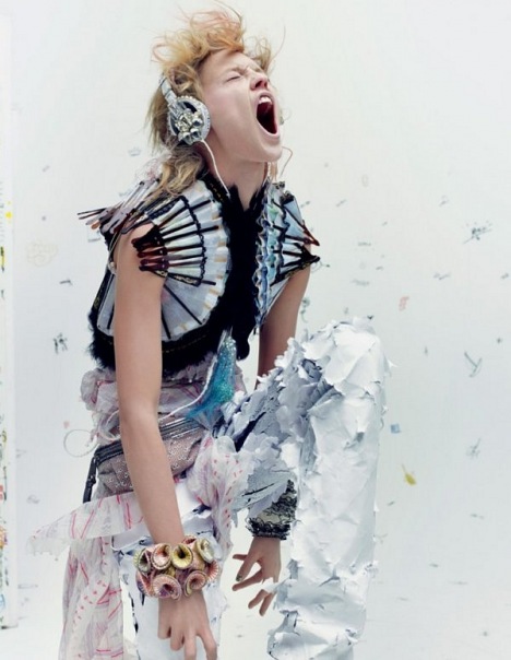    (Sasha Pivovarova Photo)   /  - 71