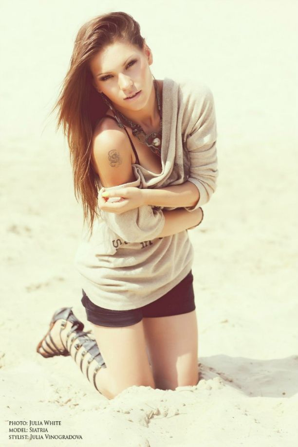 Siatria ( , )  -  /  - 122