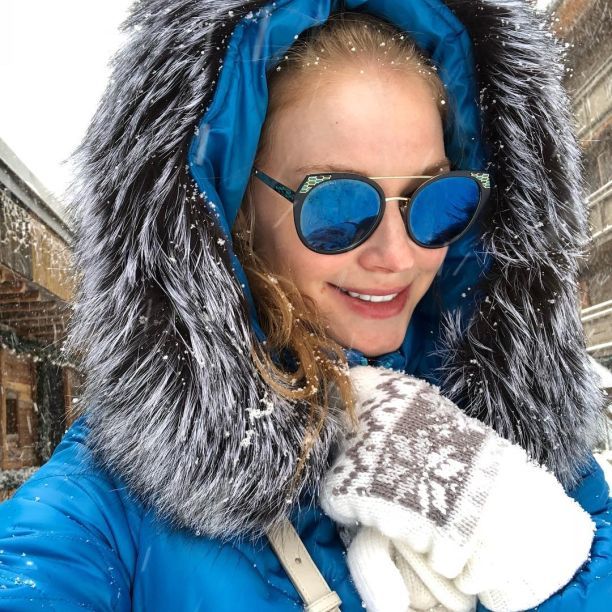  (Svetlana Hodchenkova)  -   /  - 68