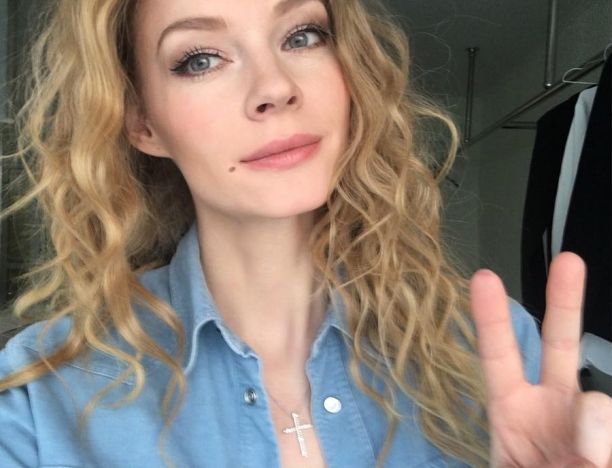   (Svetlana Hodchenkova)  -   /  - 108