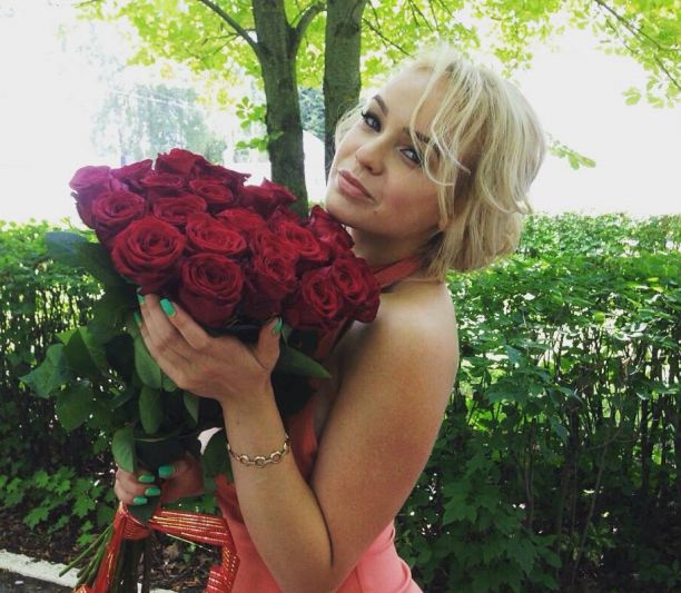   (Uliya Kamenskaya)  - , ,    