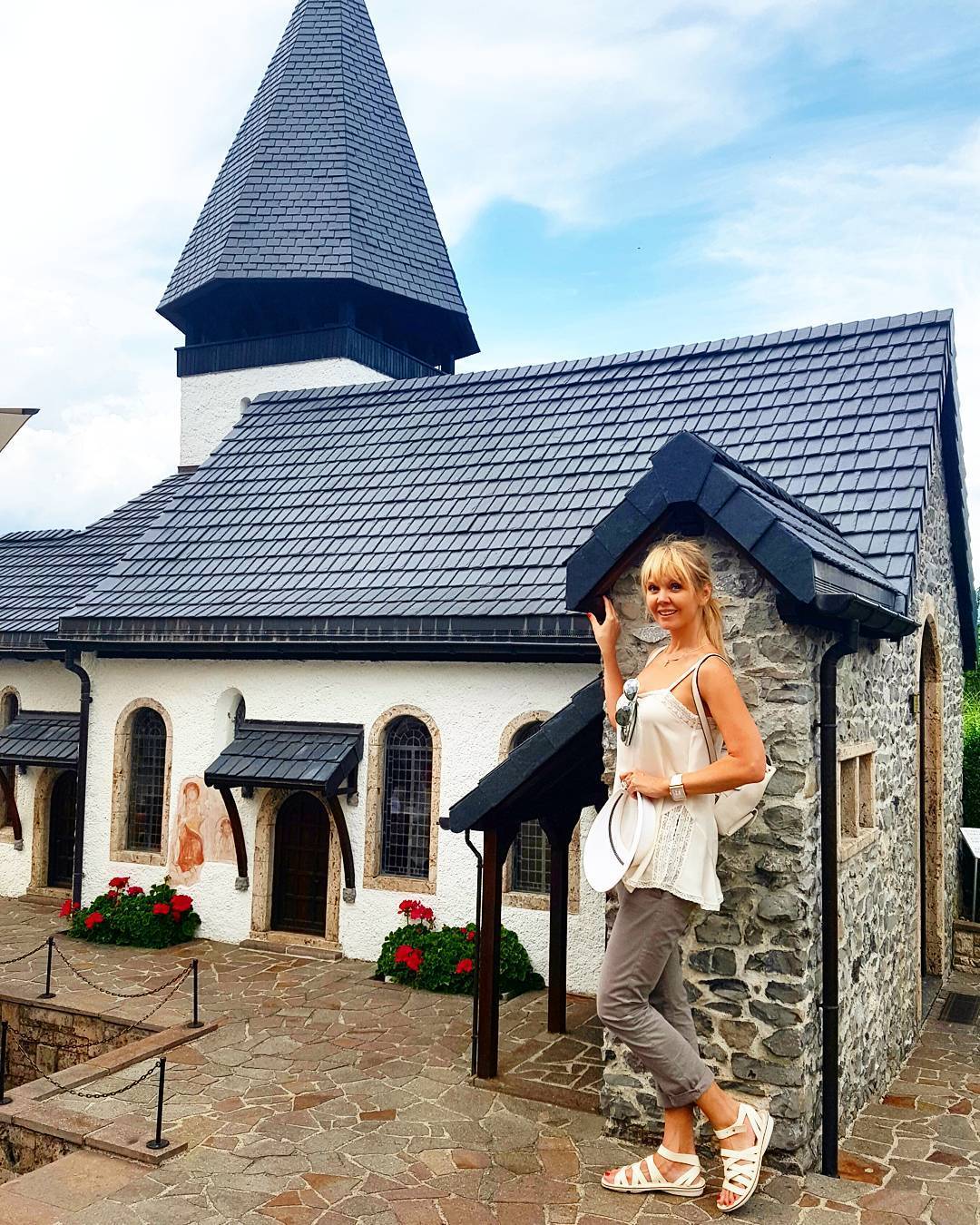   (Valeriya Photo)   /  - 60