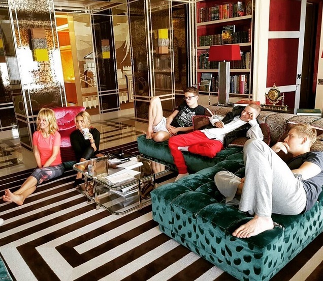   (Valeriya Photo)   /  - 75