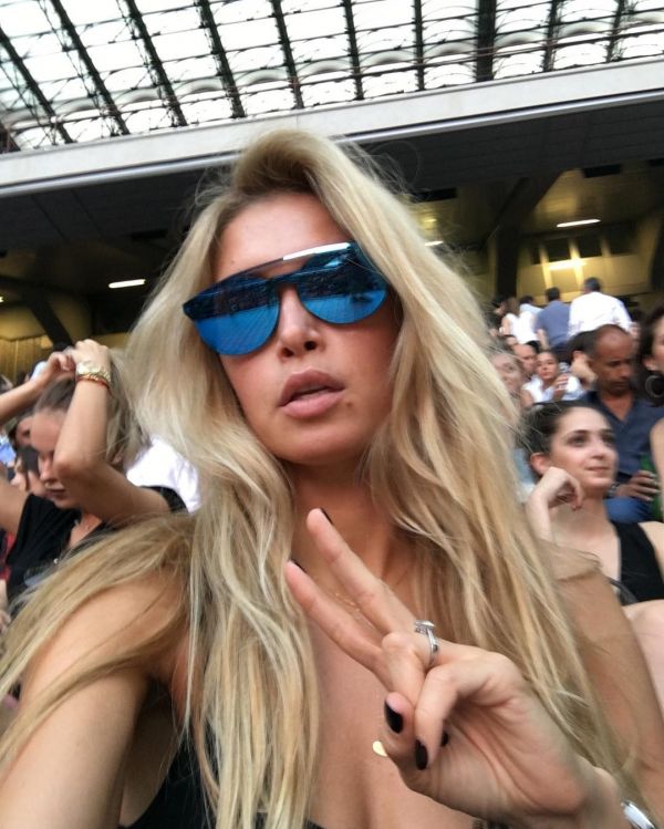    (Vera Brejneva Photo)   ,      /  - 111