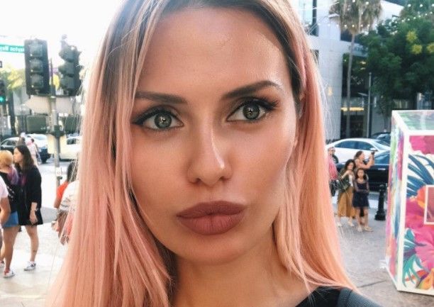    (Victoriya Bonya Photo)    , , ,     /  - 283