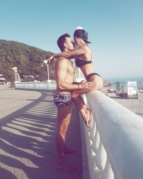   ( )  -   , ,  -2 /  - 118