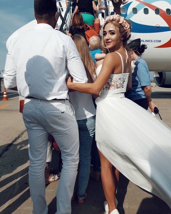   ( )  -   , ,  -2 /  - 140