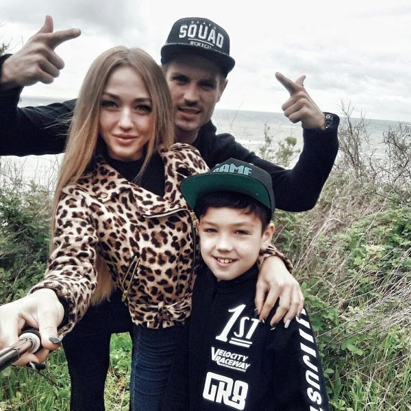   ( )  -   , ,  -2 /  - 213