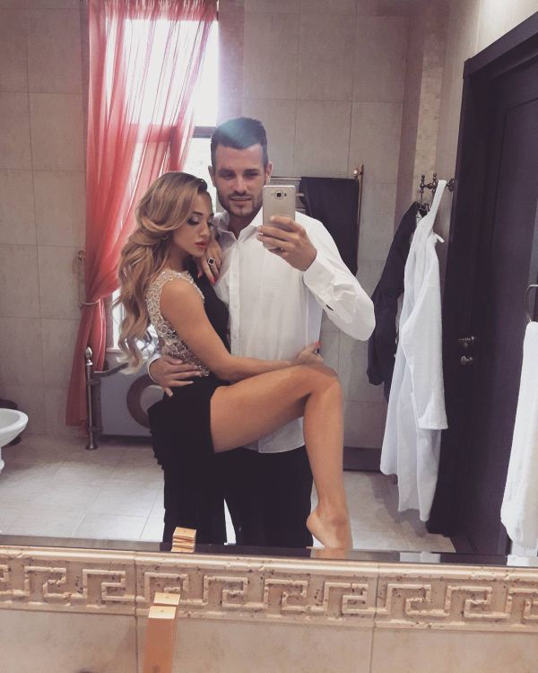   ( )  -   , ,  -2 /  - 241