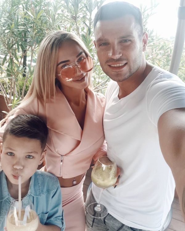   ( )  -   , ,  -2 /  - 243