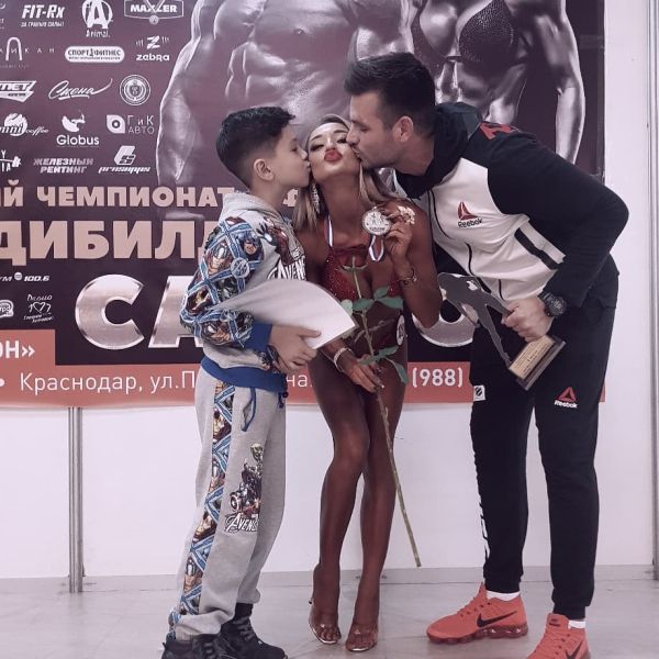   ( )  -   , ,  -2 /  - 330