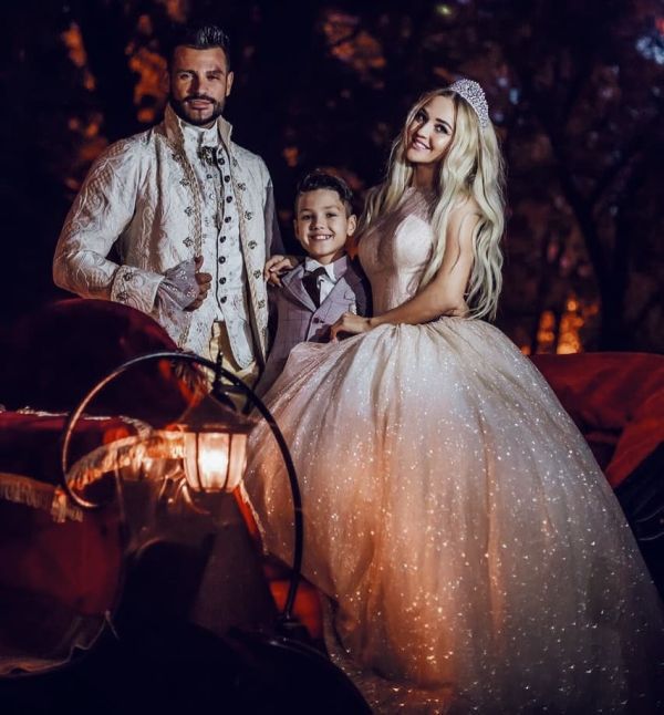   ( )  -   , ,  -2 /  - 353