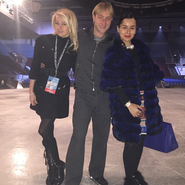    (Yana Rudkovskaya Photo) -,   ,    ,     /  - 76