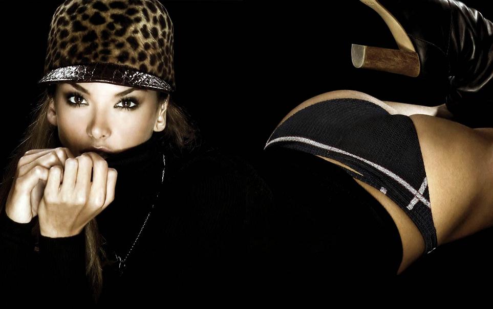 Alessandra Ambrosio Photo (  )   /  - 236