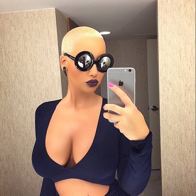   (Amber Rose)  - ,  /  - 19