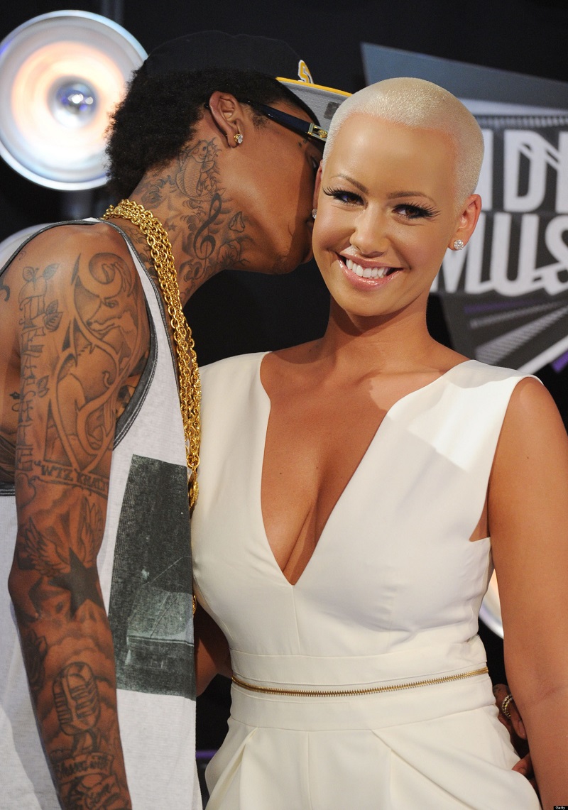   (Amber Rose)  - ,  /  - 90