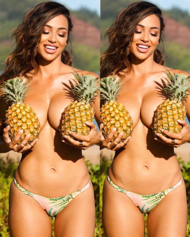   (Ana Cheri)  -     /  - 34