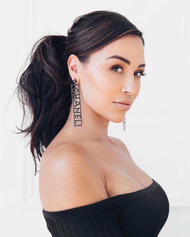   (Ana Cheri)  -     /  - 63