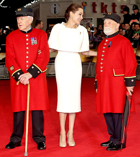 Angelina Jolie Photo (  )  ,     ,    /  - 64