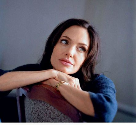 Angelina Jolie Photo (��������� ����� ����) ������������ �������, ����� �������� ������� � ����, ���� ����� ����� / �������� - 150