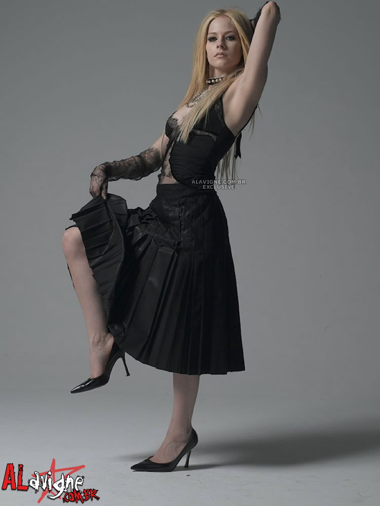 Avril Lavigne Photo (  )   /  - 49