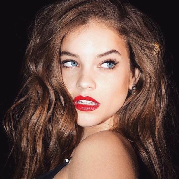   (Barbara Palvin)  -  /  - 37