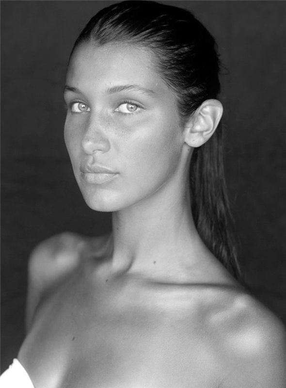   (Bella Hadid)  -  /  - 117