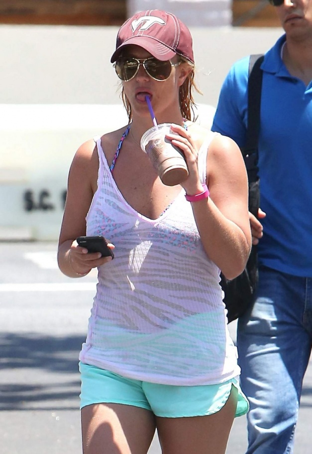   (Britney Spears)  -  ,  - /  - 136