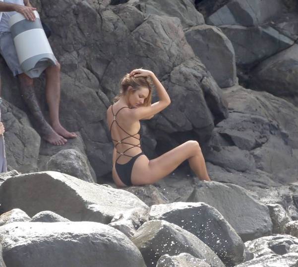   (Candice Swanepoel)  -   /  - 189