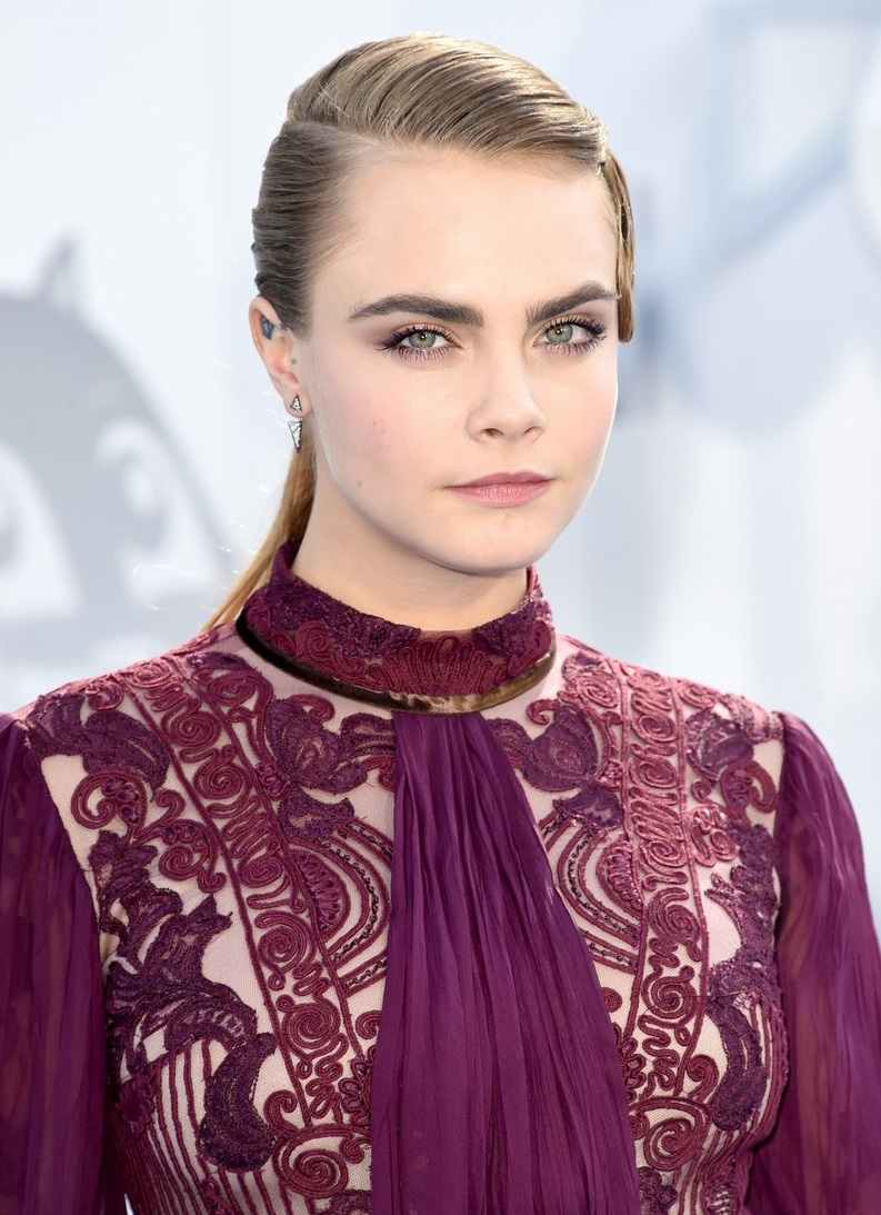 Cara Delevingne Photo (  )   /  - 47