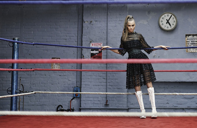 Cara Delevingne Photo (  )   /  - 82