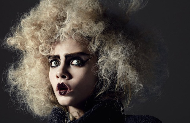 Cara Delevingne Photo (  )   /  - 102