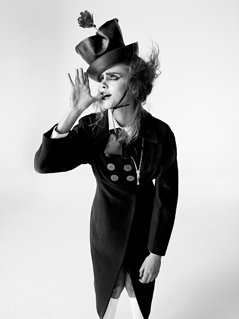 Cara Delevingne Photo (  )   /  - 103