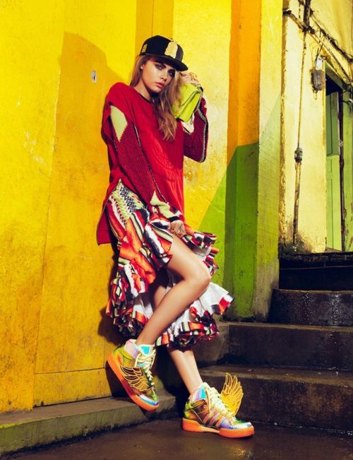 Cara Delevingne Photo (  )   /  - 112