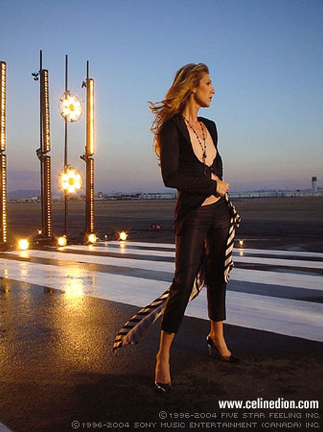 Celine Dion Photo (  )    /  - 81