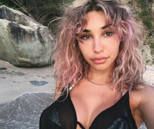   (Chantel Jeffries)  - , ,     /  - 9