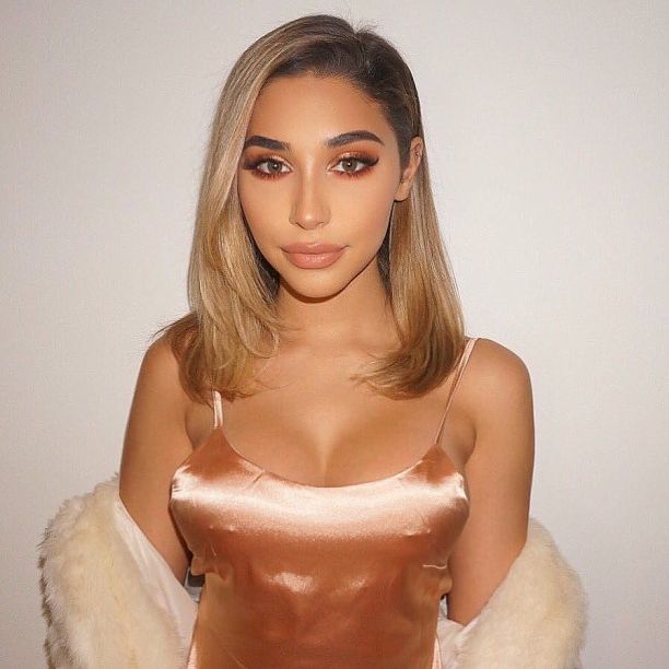   (Chantel Jeffries)  - , ,     /  - 35