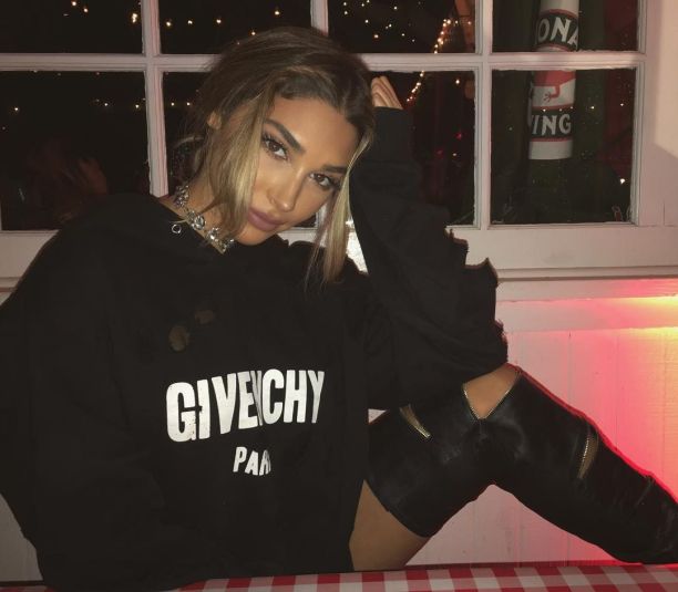   (Chantel Jeffries)  - , ,     /  - 69
