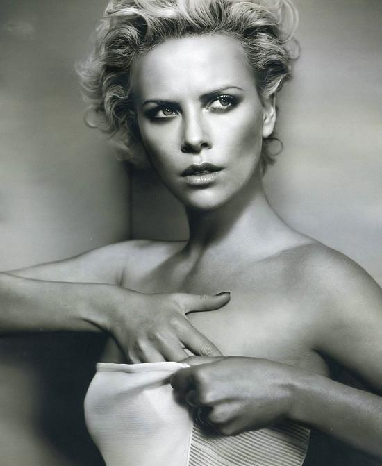   (Charlize Theron)  -  /  - 58