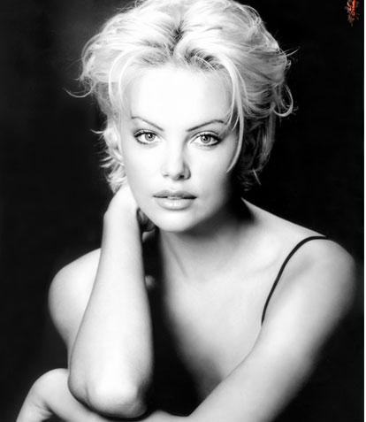   (Charlize Theron)  -  /  - 114