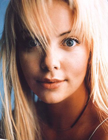   (Charlize Theron)  -  /  - 122