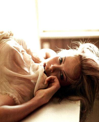   (Charlize Theron)  -  /  - 152