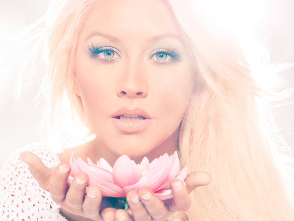 Christina Aguilera Photo (  )   /  - 55